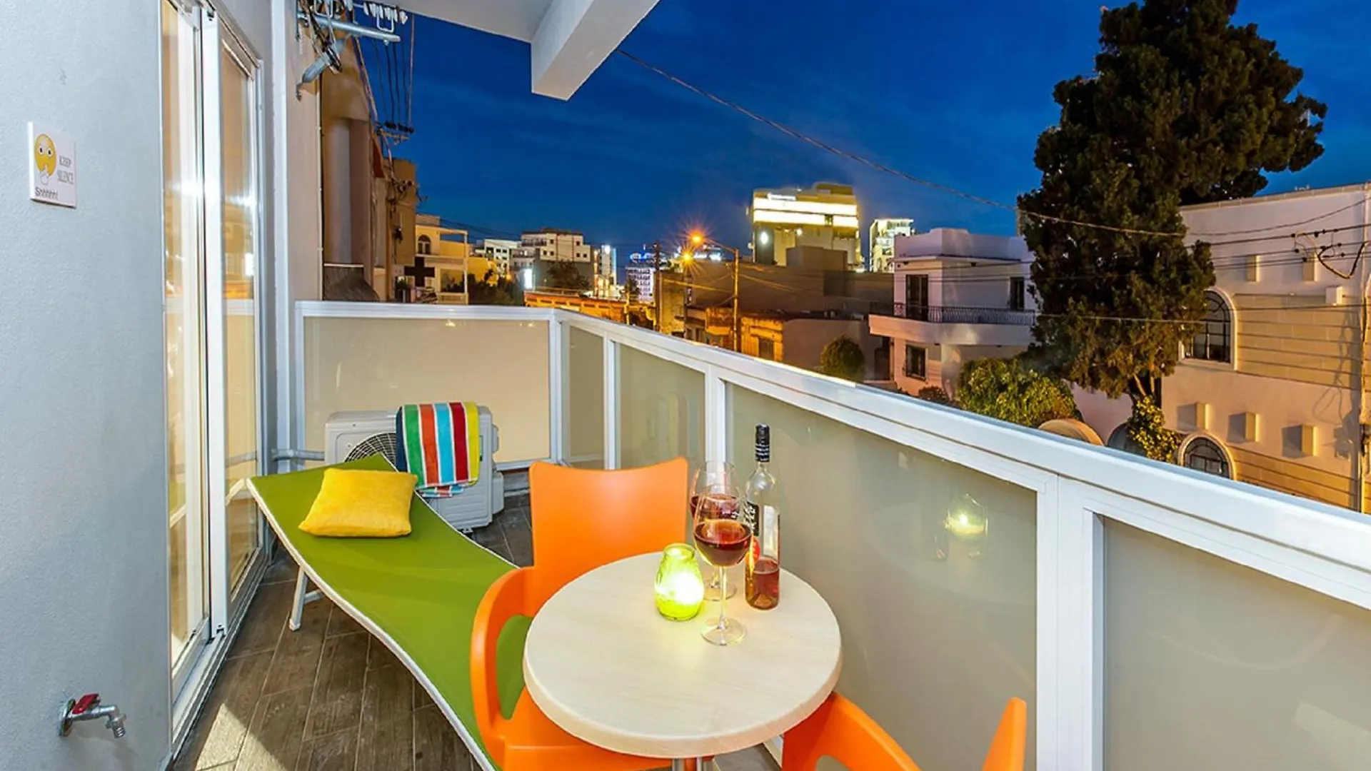Bayside Apartments San Ġiljan Málta